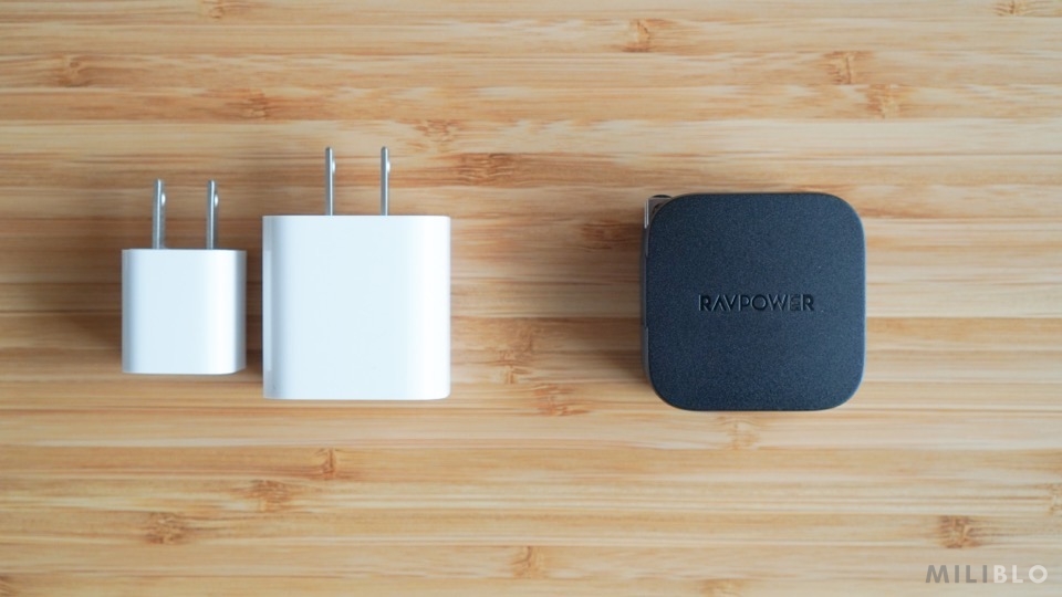 RAVPower RP-PC144とApple純正充電器の比較